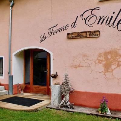 Emile's Farm, Poligny, Outside veiw 2.jpg